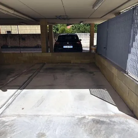 Antine 54 - Magnolia Holidays * 알게로