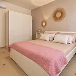 Antine 54 - Magnolia Holidays *