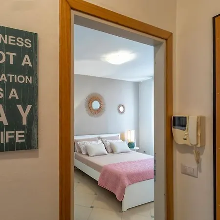 Antine 54 - Magnolia Holidays Appartement *