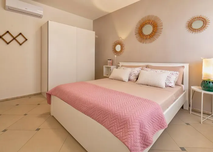 Antine 54 - Magnolia Holidays *